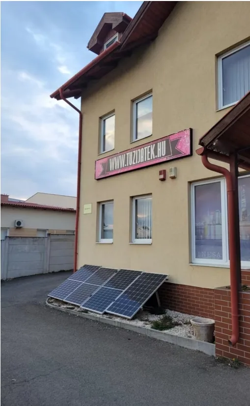 Solar and storage storefront installation in Hungary