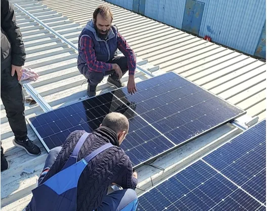 Rooftop solar installation with villa storage project in Romania